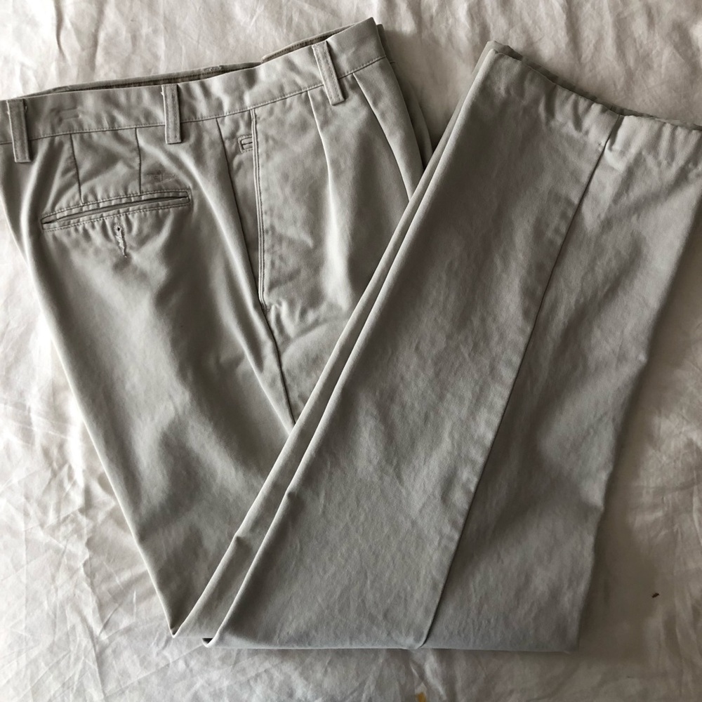 Men’s Dockers 34x34 tan relaxed